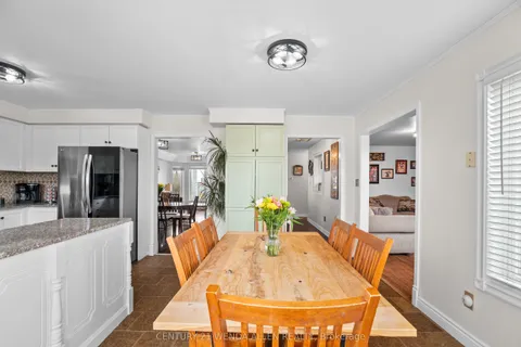 6 Hammond Street, Clarington, ON L1C 5E5