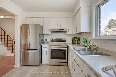 121 Centennial Road, Toronto, ON M1C 1Z7