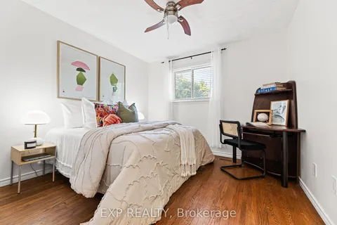 126 Slan Avenue, Toronto, ON M1G 3B9