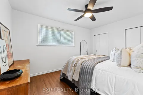 126 Slan Avenue, Toronto, ON M1G 3B9
