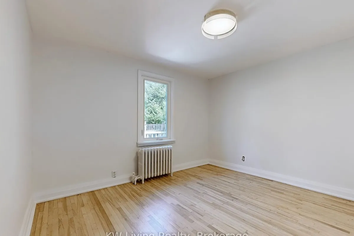 27 Bexhill Avenue, ON M1L 3B5