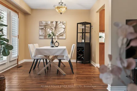 9 Harrison Court, Whitby, ON L1N 6E2