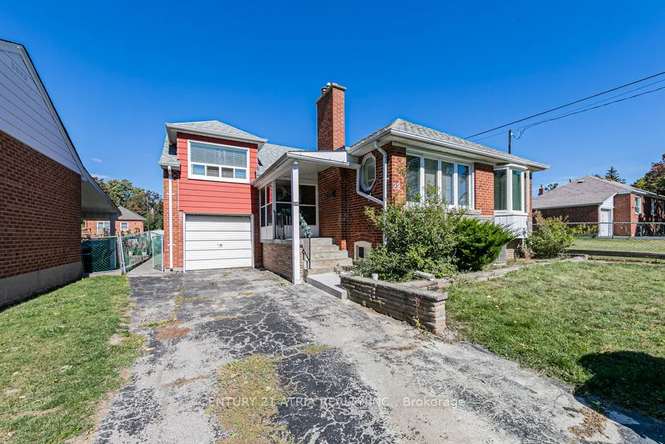 22 Dyson Boulevard, Toronto, ON M1R 1B1