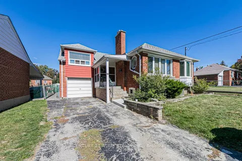 22 Dyson Boulevard, Toronto, ON M1R 1B1