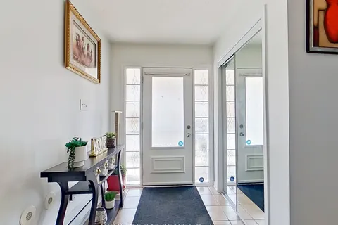 63 Mendelssohn Street, Toronto, ON M1L 0B8