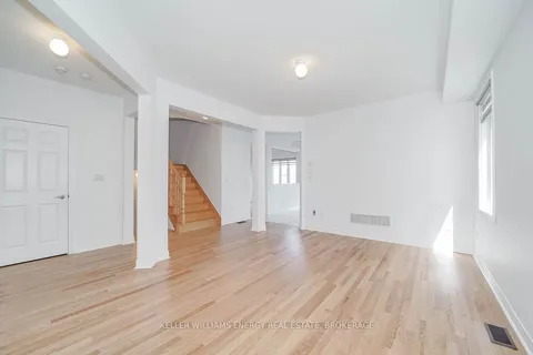 1189 Drinkle Crescent, Oshawa, ON L1K 3G8