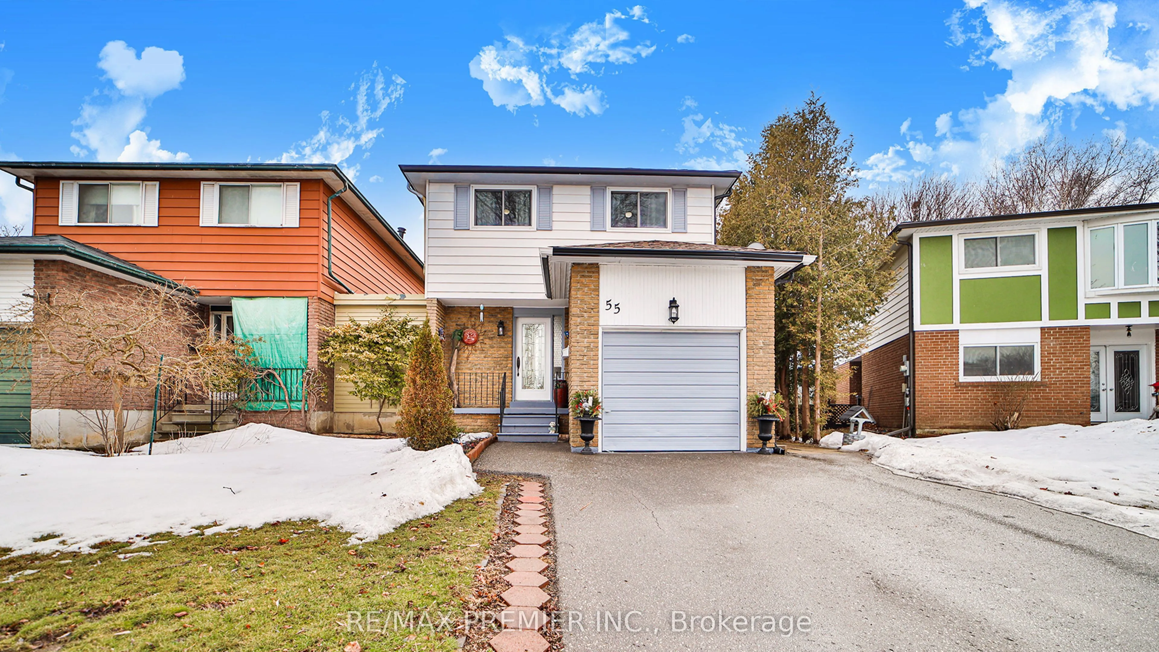 55 Loscombe Drive, Clarington, ON L1C 3S8