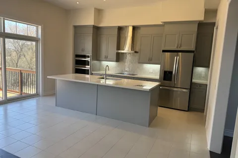100 Pheasant Ridge Drive, Whitby, ON L1P 0P2