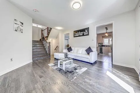 62 Ireland Street, Clarington, ON L1C 4T9