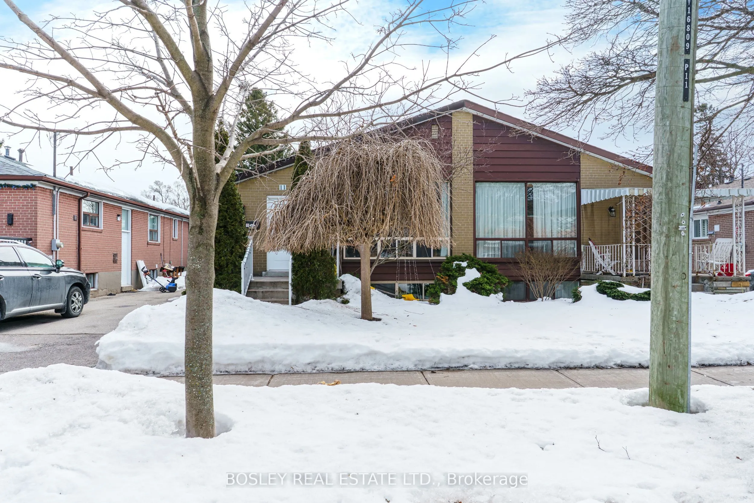 11 Trinnell Boulevard, Toronto, ON M1L 1S4