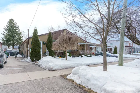 11 Trinnell Boulevard, Toronto, ON M1L 1S4