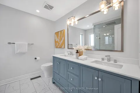 31 Brockman Crescent, Ajax, ON L1T 4B3