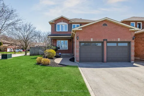 12 Turriff Crescent, Ajax, ON L1T 3N4