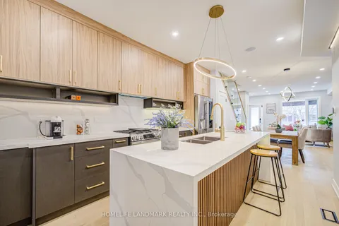 770 Pape Avenue, Toronto, ON M4K 3S7