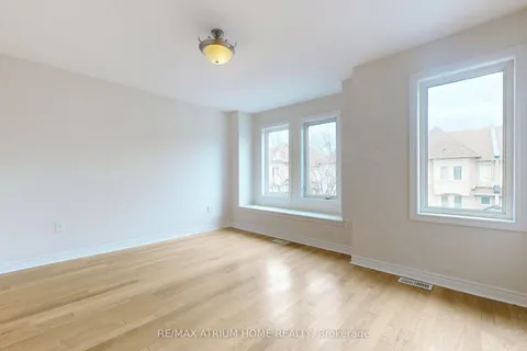 23 De Jong Street, Toronto, ON M1P 0C1