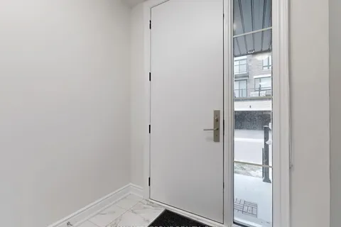 6 Lake Trail Way, Whitby, ON L1M 0M3