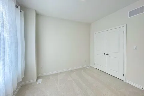 1013 Pisces Trail, Pickering, ON L0H 1J0