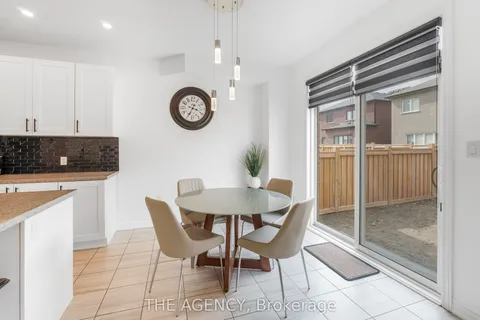 10 Moses Crescent, Clarington, ON L1C 0T7