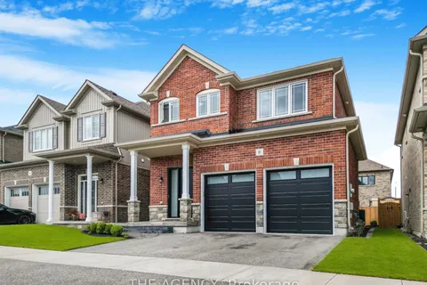 10 Moses Crescent, Clarington, ON L1C 0T7