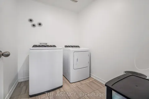 10 Moses Crescent, Clarington, ON L1C 0T7