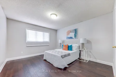 1539 Napanee Road, Pickering, ON L1V 6T7