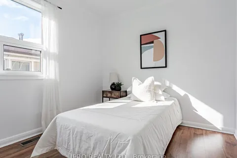 67 Trinnell Boulevard, Toronto, ON M1L 1S6