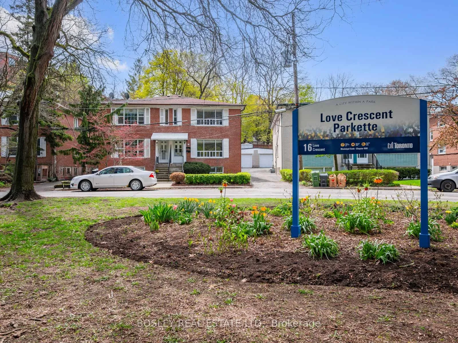 9 Love Crescent, Toronto, ON M4E 1V6