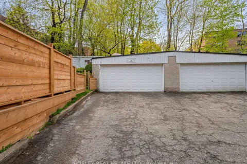 9 Love Crescent, Toronto, ON M4E 1V6