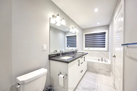 13 Floodgate Road, Whitby, ON L1P 0P5