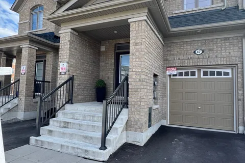 47 Dance Act Avenue, Oshawa, ON L1L 0K6