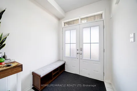 63 Auckland Drive, Whitby, ON L1P 0H4