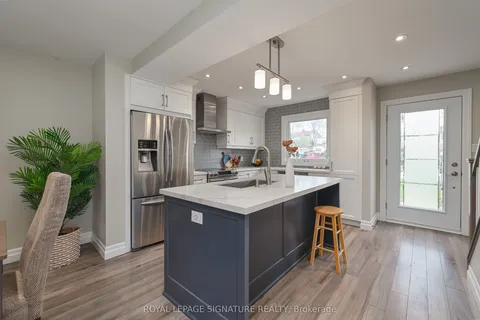 342 Homestead Court, Oshawa, ON L1J 6V3
