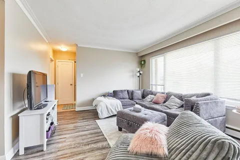 706 Dunlop Street, Whitby, ON L1N 1V5