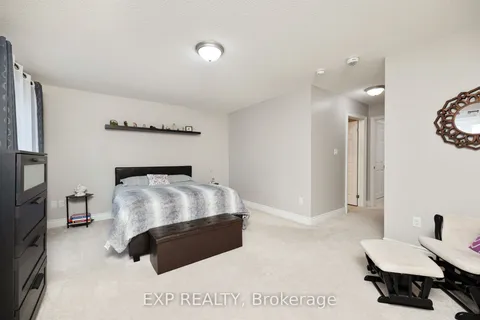 34 Prospect Way, Whitby, ON L1N 0L4