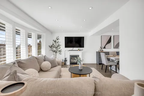 58 Oriole Court, Oshawa, ON L1H 6Y5