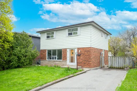 71 Gorsey Square, Toronto, ON M1B 1A6
