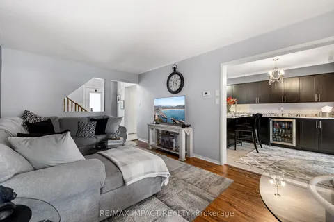 18 Steinway Drive, ON L9L 1V2