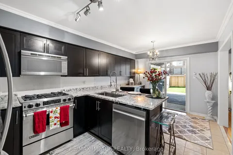 18 Steinway Drive, ON L9L 1V2