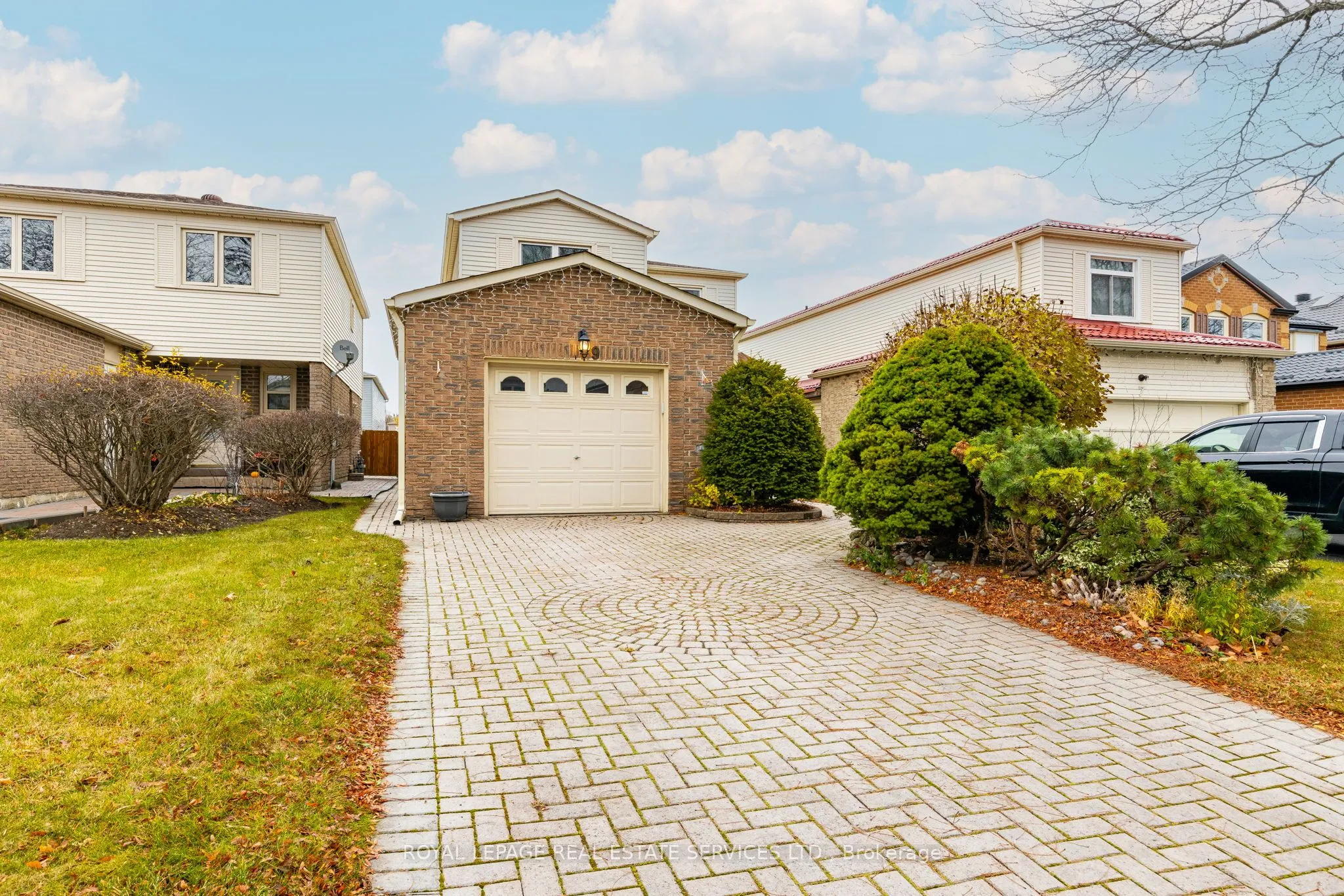 9 Lady Bower Crescent, Toronto, ON M1B 4R2
