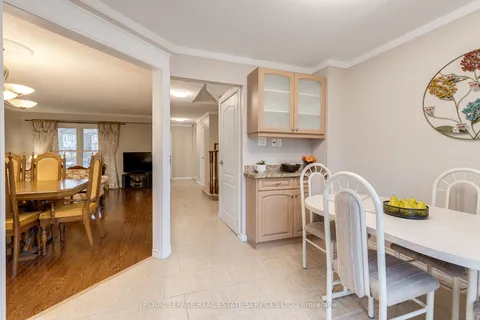 9 Lady Bower Crescent, Toronto, ON M1B 4R2