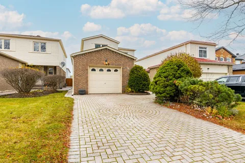 9 Lady Bower Crescent, Toronto, ON M1B 4R2