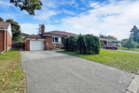 47 Commons Drive, Toronto, ON M1T 1E3