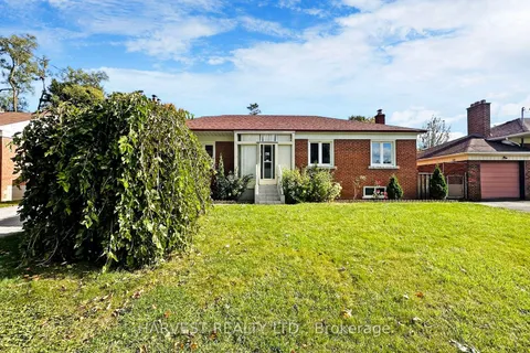 47 Commons Drive, Toronto, ON M1T 1E3
