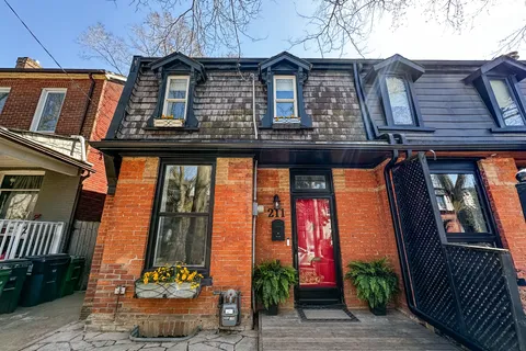 211 Hamilton Street, Toronto, ON M4M 2E3