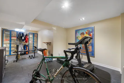 3122 Country Lane, Whitby, ON L1P 1N3