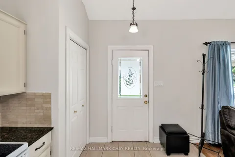 239 Ellington Drive, ON M1R 3Y2