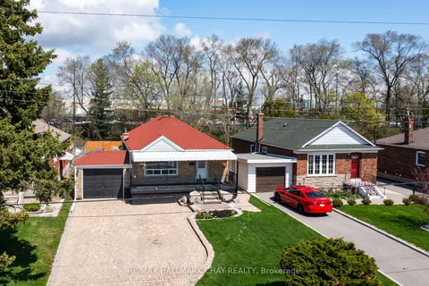239 Ellington Drive, ON M1R 3Y2