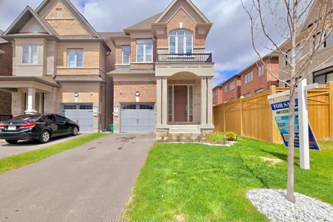 30 Gillivary Drive, Whitby, ON L1P 0C9