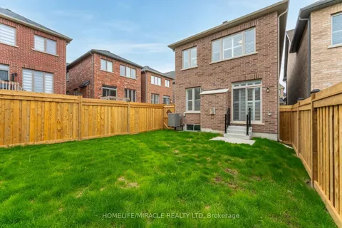 30 Gillivary Drive, Whitby, ON L1P 0C9