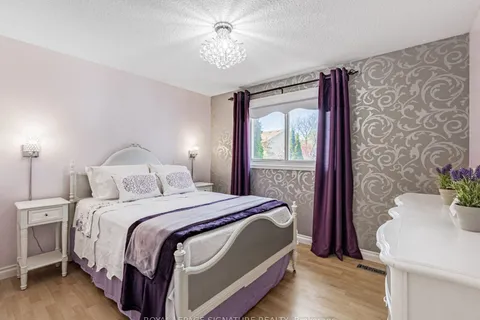 87 Hialeah Crescent, Whitby, ON L1N 6P9